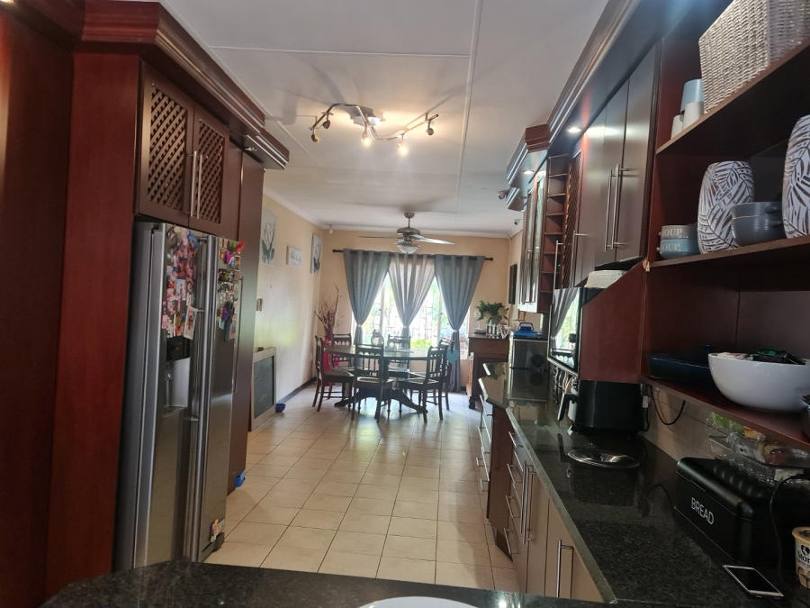 3 Bedroom Property for Sale in Rustenburg Central North West